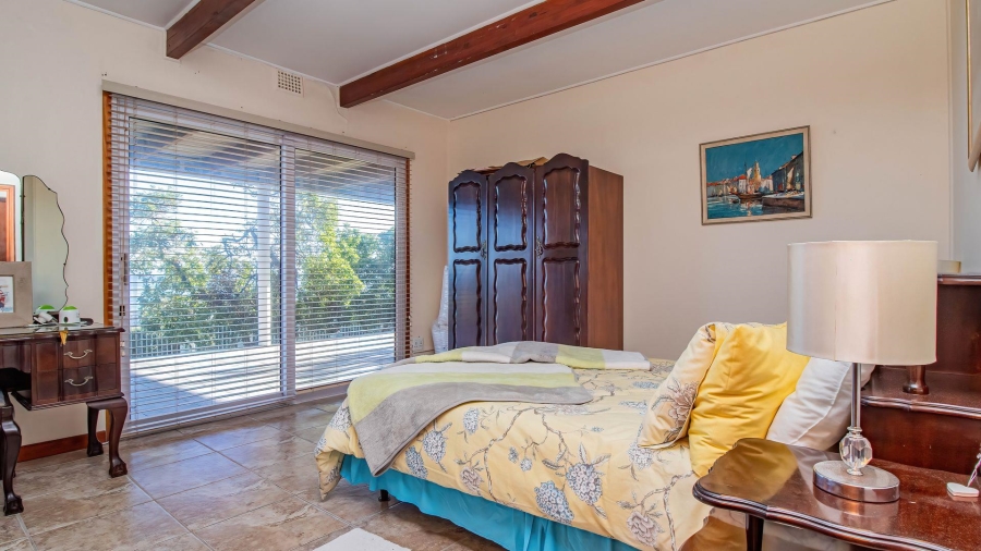 4 Bedroom Property for Sale in Perlemoenbaai Western Cape